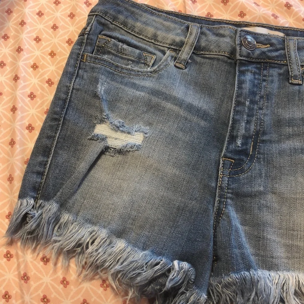 KLIQUE  B 25 GUC blue jean  shorts